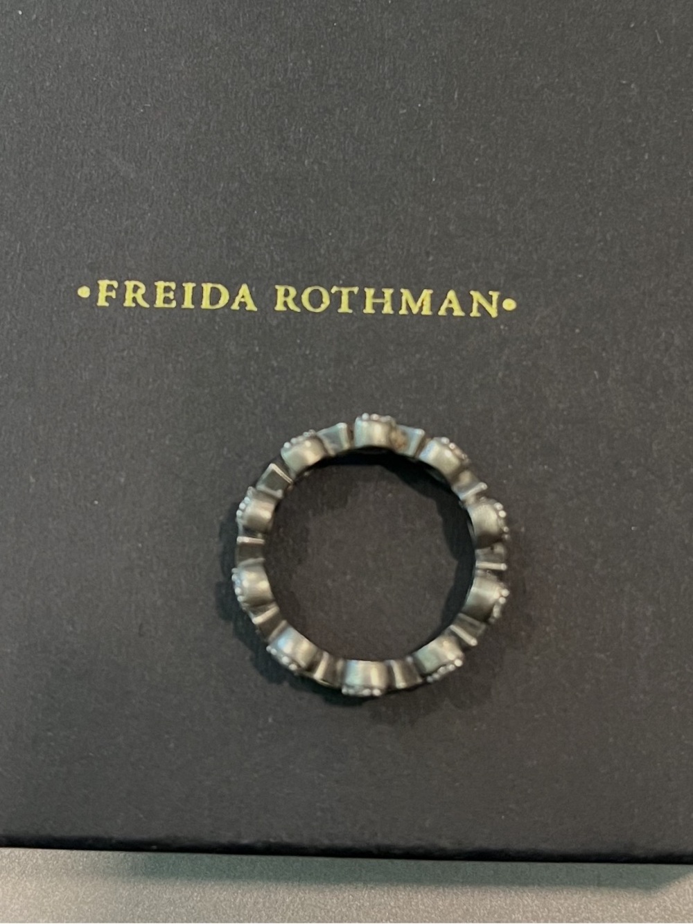 Freida Rothman Size 7 Sterling two tone ring - Picture 6 of 7
